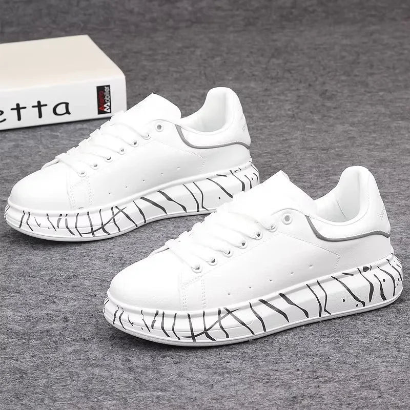 leisure thick-soled women's white shoes