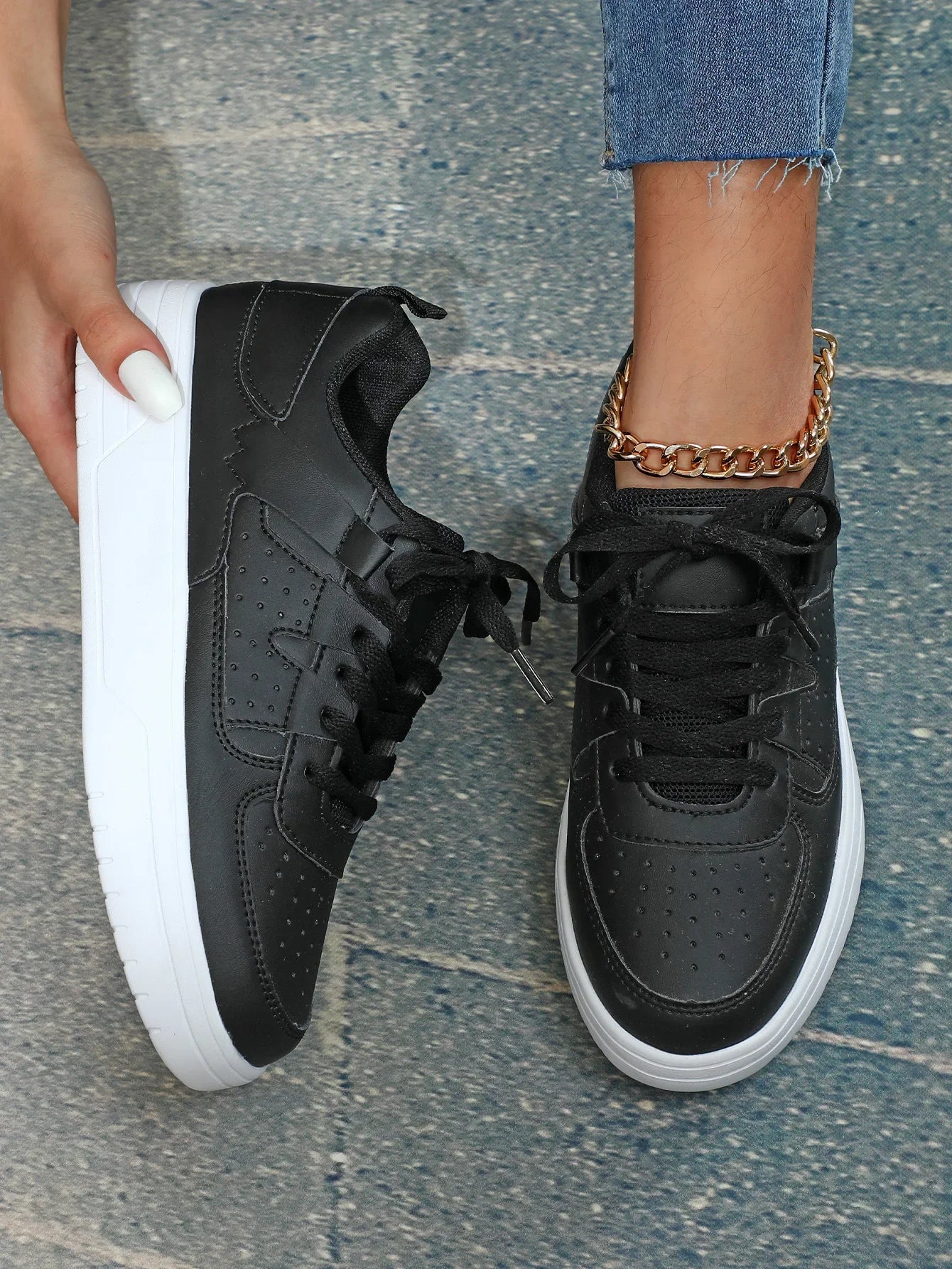 Comfortable Outdoor Casual Shoes