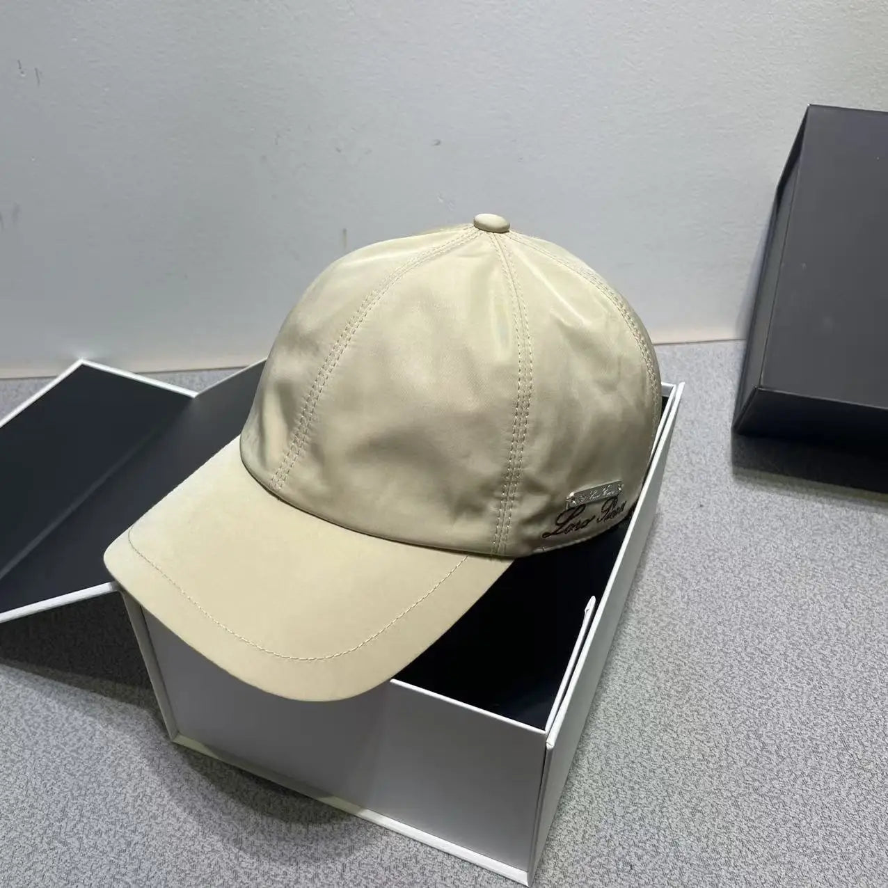 High quality letter embroidered baseball cap