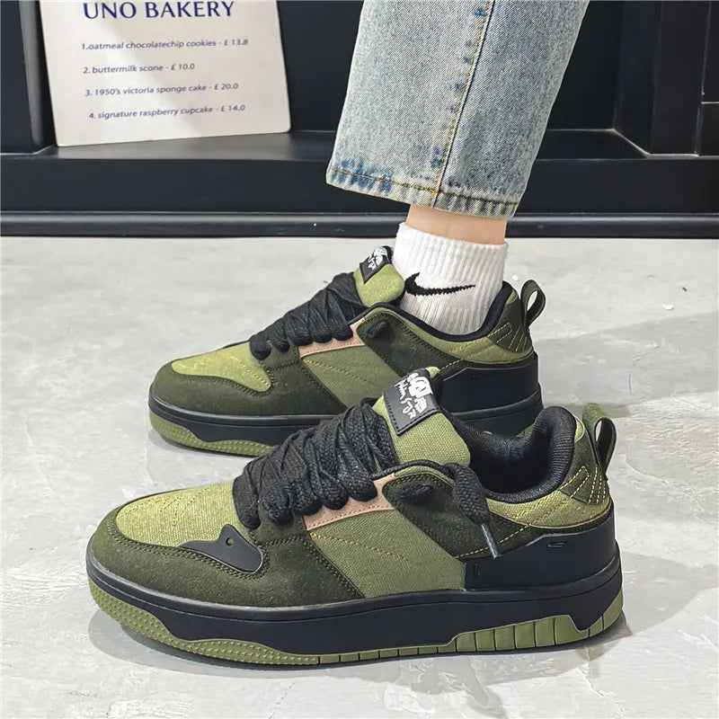 Designer Skateboarding Men Sneaker