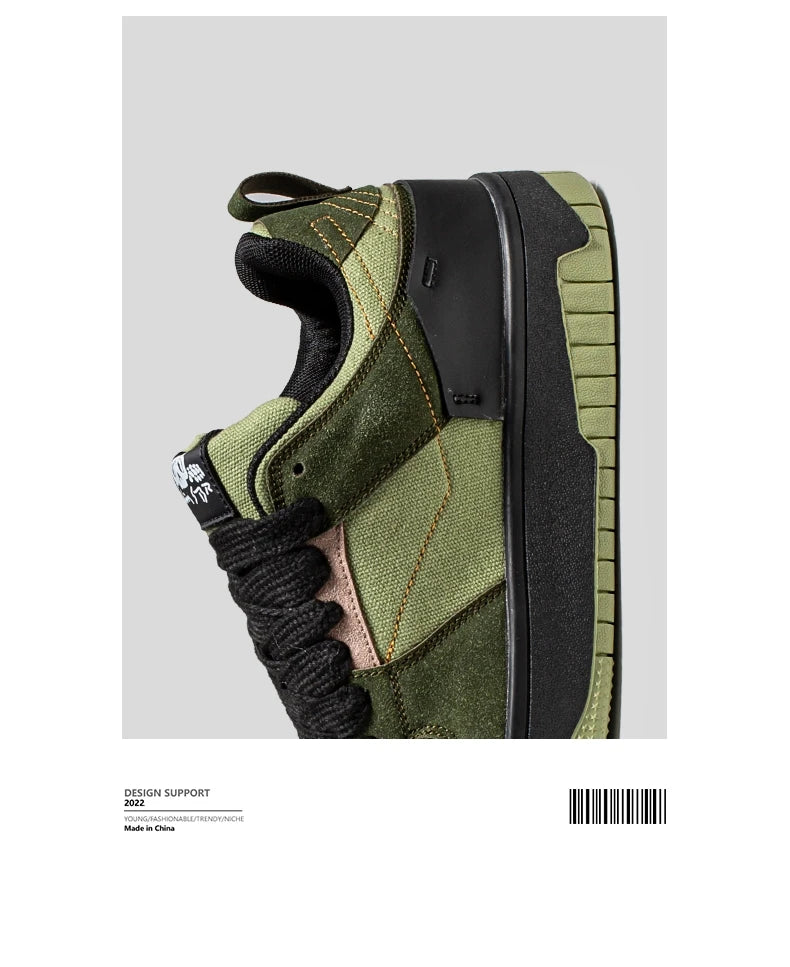 Designer Skateboarding Men Sneaker