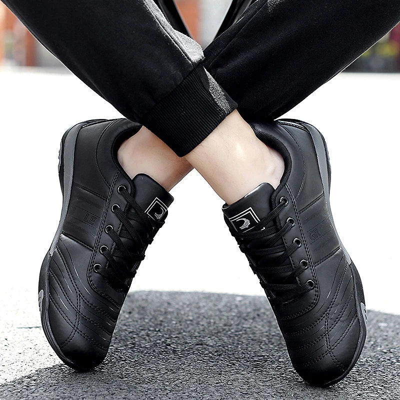 New Golf Shoes Men Breathable Golfers Sneakers
