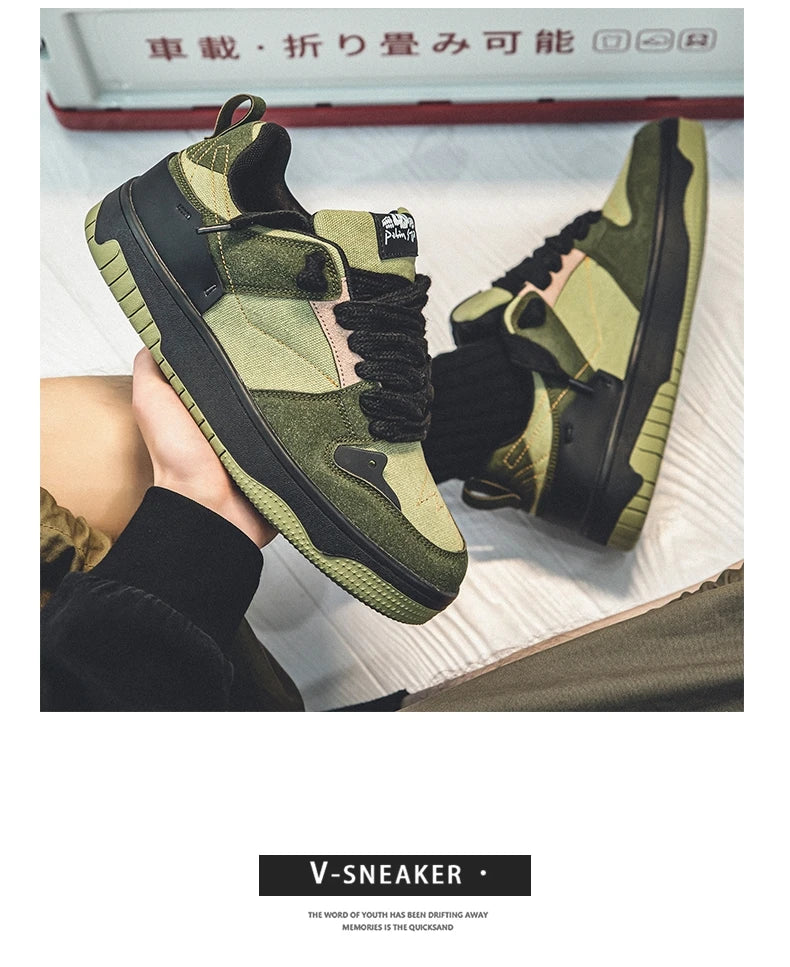 Designer Skateboarding Men Sneaker