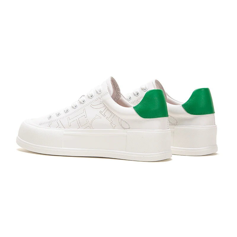 Women's casual shoes