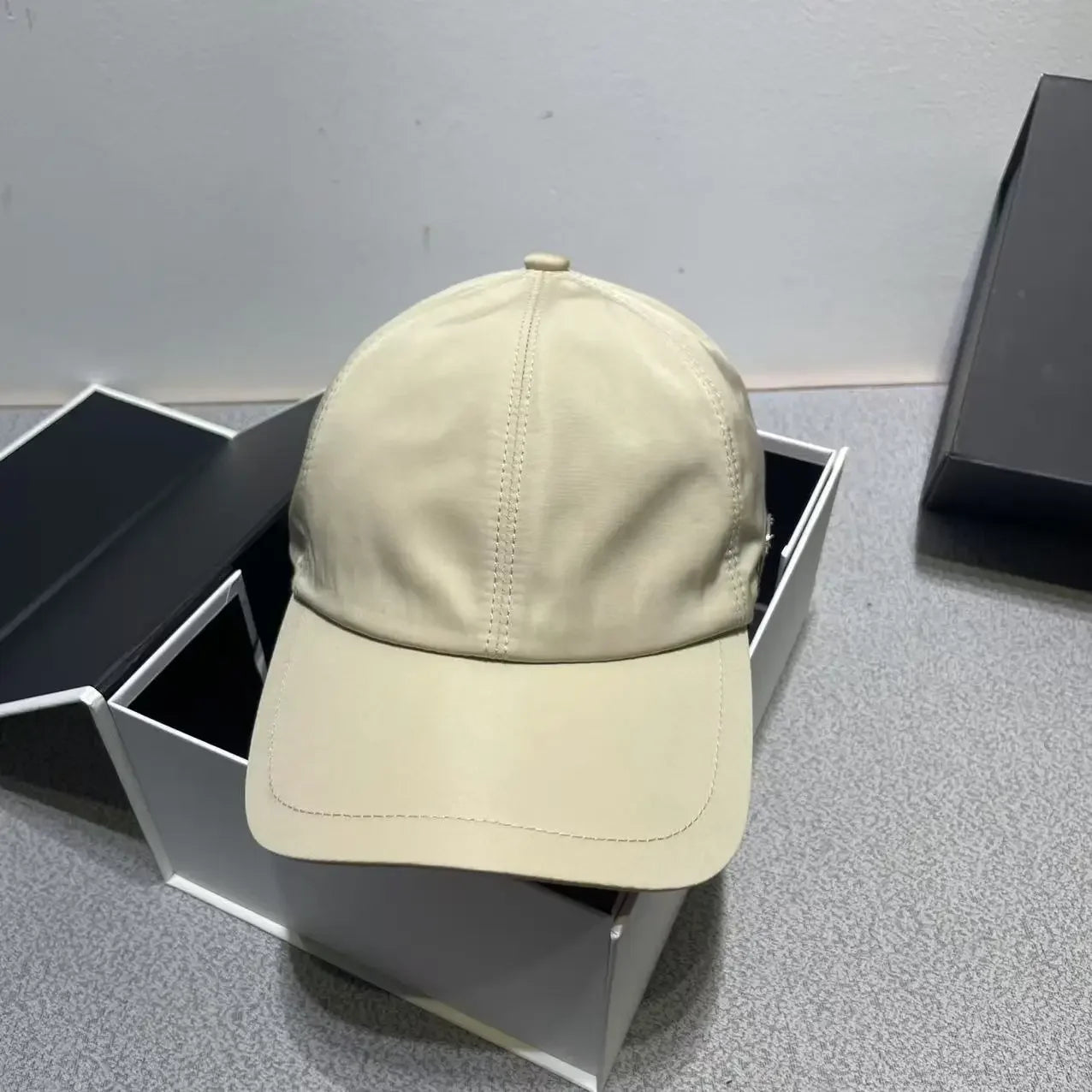 High quality letter embroidered baseball cap