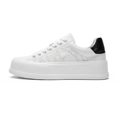 Women's casual shoes