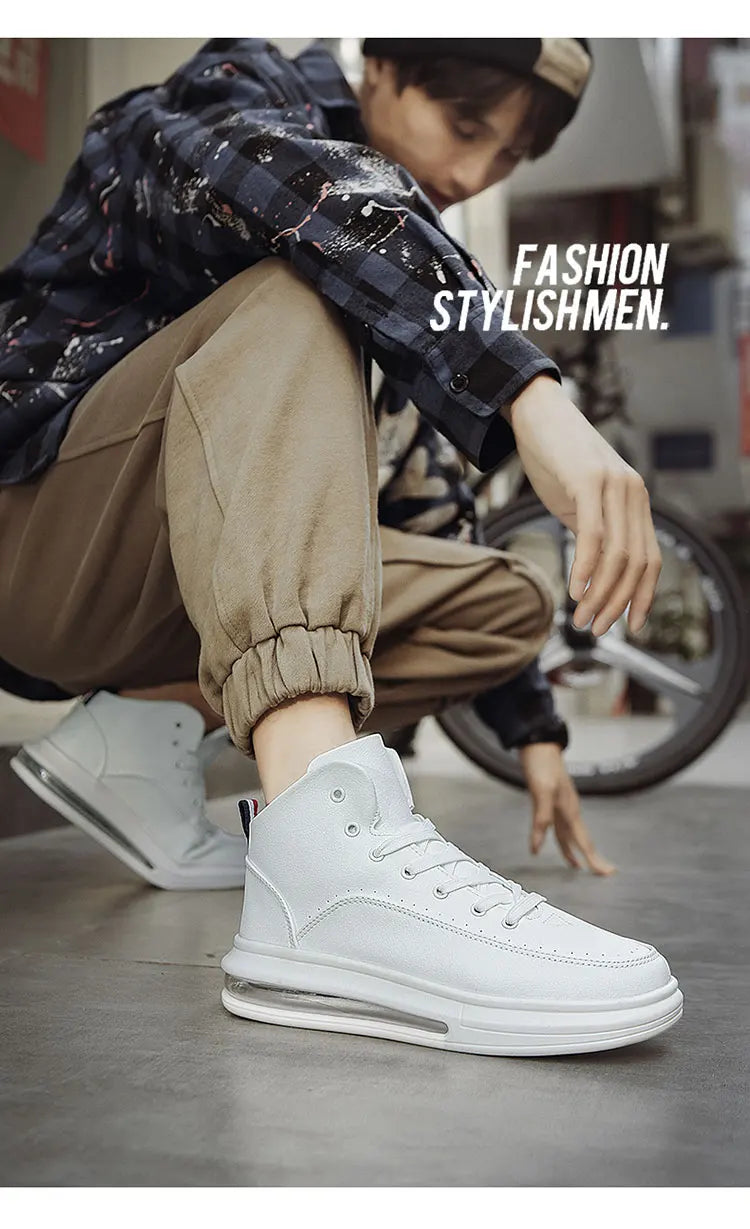 2025 New Comfortable Casual Niche Sneakers