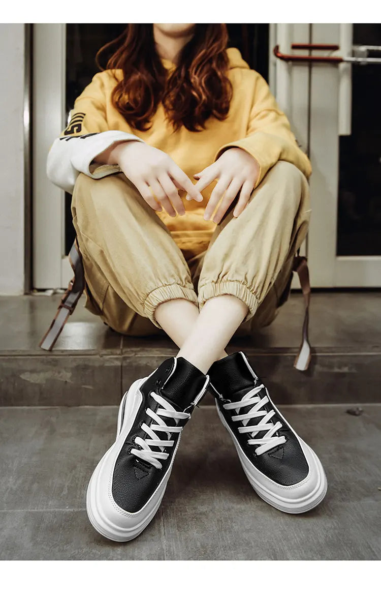 2025 New Comfortable Casual Niche Sneakers