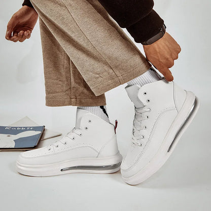 2025 New Comfortable Casual Niche Sneakers